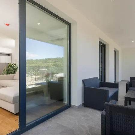 Amfora Ostojic Apartment Makarska